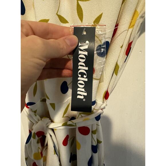 ModCloth Cherry 🍒 Print Retro Swing Dress Size Large White Colorful Belted - Picture 5 of 15